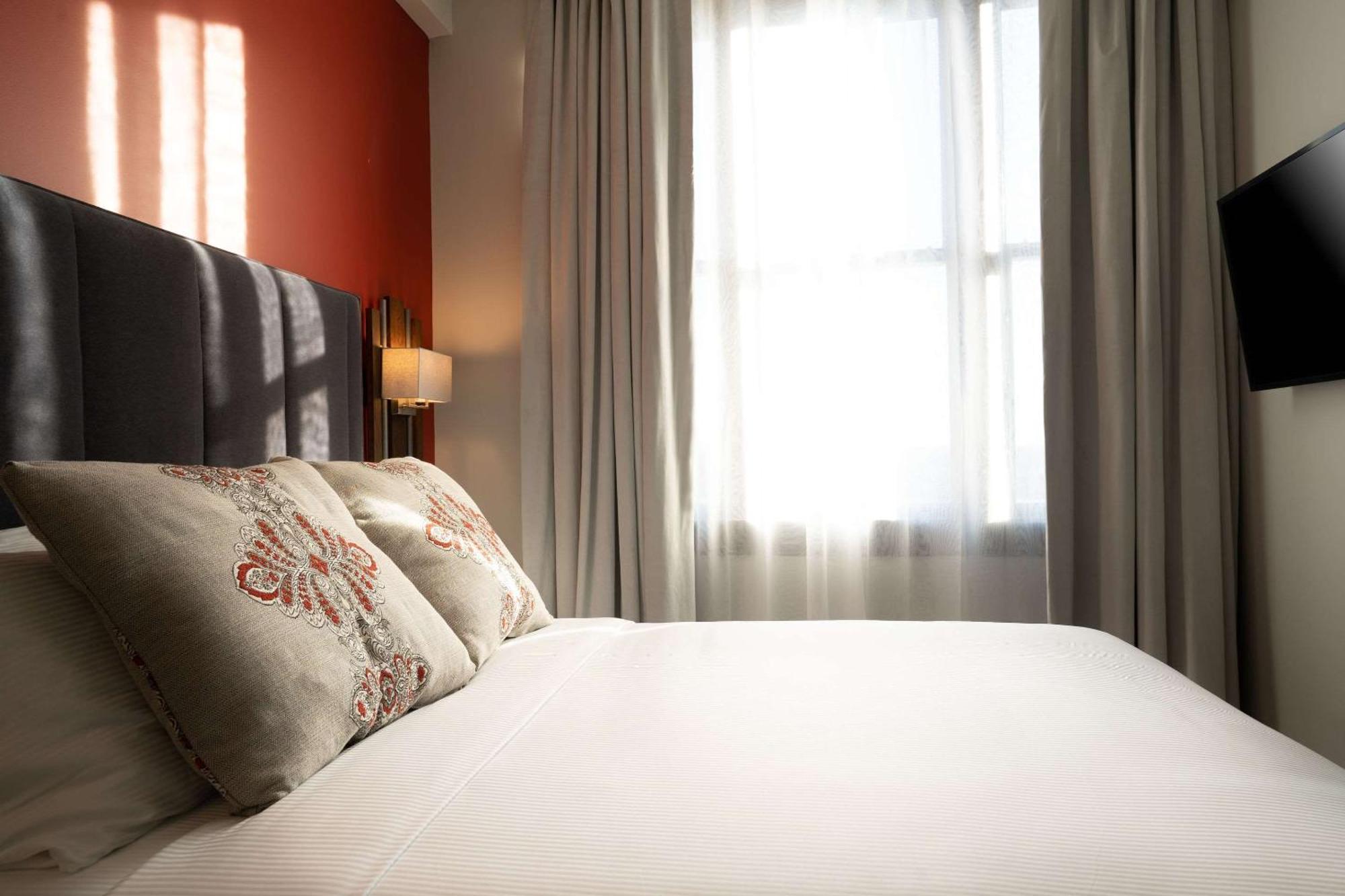 The Esquire Hotel Downtown Gastonia, Ascend Hotel Collection Экстерьер фото